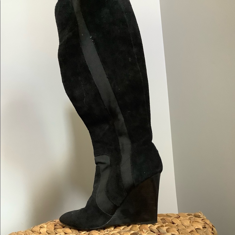 Signature report thigh high heeled boots